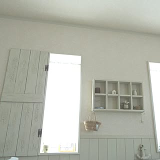 ベッド周り/鎧戸 DIY/ホワイト化/マスシェルフ/100均一いっぱい...などのインテリア実例 - 2015-05-16 09:12:50