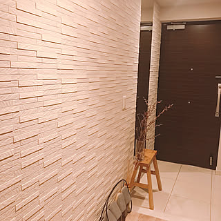 玄関 入り口 桜の枝のおしゃれなアレンジ 飾り方のインテリア実例 Roomclip ルームクリップ