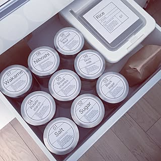 棚/2017.4.5/紙袋/ラベル/自作ラベル...などのインテリア実例 - 2017-04-05 05:35:30