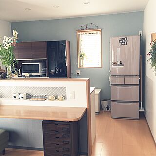 キッチン周り 壁紙ブルーグレーのインテリア実例 Roomclip ルームクリップ