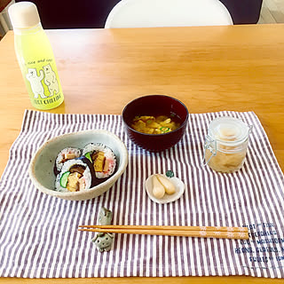 棚/水筒/らっきょう/kinu-ito ちゃんから旨旨便♡/お昼ご飯...などのインテリア実例 - 2018-08-10 17:39:46
