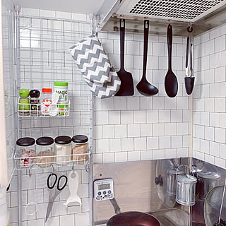 ワイヤーネット/ワイヤーネット棚DIY/突っ張り棒/DIY/ホワイトインテリア...などのインテリア実例 - 2020-01-16 11:51:14