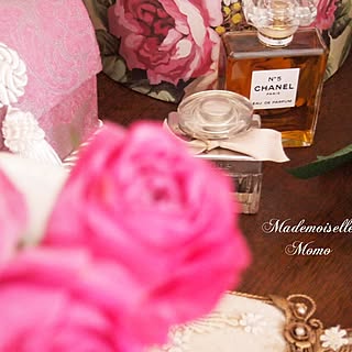 机/薔薇/ランプ/照明/雑貨...などのインテリア実例 - 2014-10-31 00:11:32