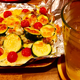 机/ズッキーニのチーズ焼き❤️/切り株コースター/ハイボール/マスターウォール...などのインテリア実例 - 2018-06-30 14:43:50