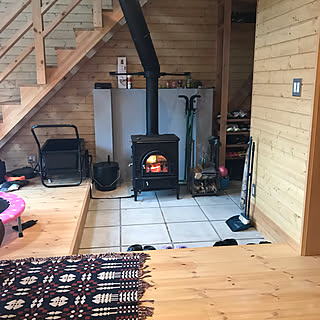 玄関/入り口/ダッチウェスト/薪ストーブ/薪ストーブのある部屋/フェデラルゴンベクションヒーター/土間玄関...などのインテリア実例 - 2018-10-27 08:56:15