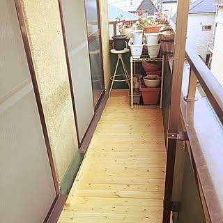 玄関/入り口/ウッドデッキDIY /ベランダガーデン計画/賃貸でも諦めない!/賃貸でも楽しく♪...などのインテリア実例 - 2017-03-21 11:32:15