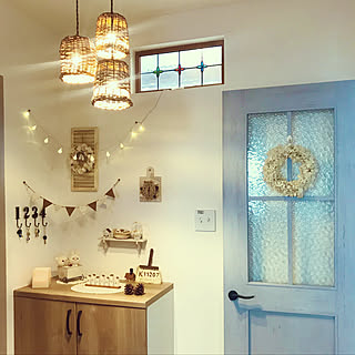 リビングドア/シューズボックス/ステンドグラス/かご照明/玄関ディスプレイ...などのインテリア実例 - 2020-01-24 14:05:08