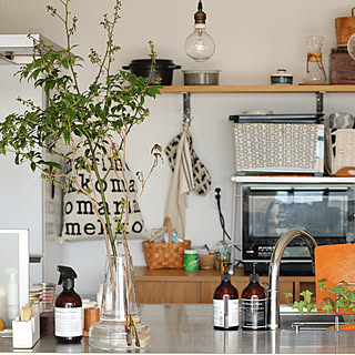 女性の、3LDK、家族住まいの「キッチン」についてのインテリア実例