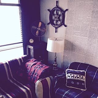 リビング/ジャーナルスタンダードファニチャー/suave textile マルチカバー/しまむらクッション/舵輪...などのインテリア実例 - 2014-12-06 15:40:03