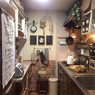 かべがみや本舗さん/食器My Shelfもリメイクシート/レンジフードもリメイクシート/冷蔵庫は木目リメイクシート/リメイクシート...などのインテリア実例 - 2015-03-16 07:18:43