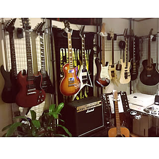 ギターのある部屋 ギタリストの部屋のインテリア実例 Roomclip ルームクリップ