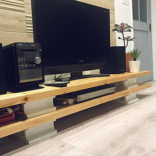 100均 テレビ台 Diyのインテリア 手作りの実例 Roomclip ルームクリップ