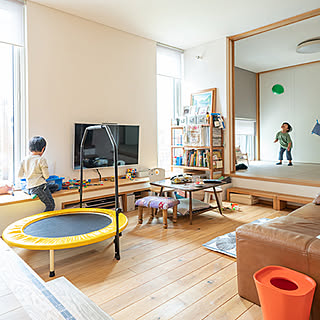 リビング/ごちゃごちゃですが…。/中古を買ってリノベーション/漆喰壁/樹脂サッシ...などのインテリア実例 - 2018-07-21 07:05:10
