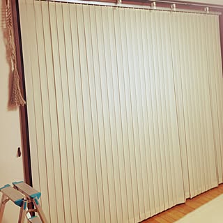 リビング/カーテンレール外さなきゃ/ニチベイ/引っ越したばかり/今付けた...などのインテリア実例 - 2015-12-12 22:18:14