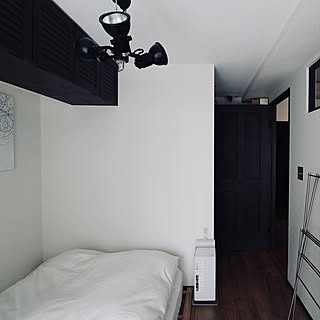 ベッド周り 吊り戸棚のインテリア実例 Roomclip ルームクリップ