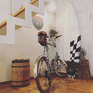 アメリカン カフェ 壁 自転車