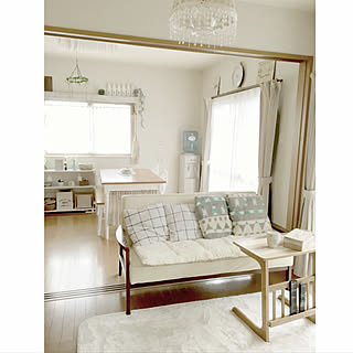 部屋全体/サイドテーブル/2017.12.10/Daiso/しまむらのラグ...などのインテリア実例 - 2017-12-10 17:57:02