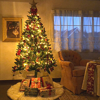 クリスマス/クリスマスツリー180cm/ひとりがけソファー/クリスマスディスプレイ/ニトリのツリースカート...などのインテリア実例 - 2020-12-14 14:16:13