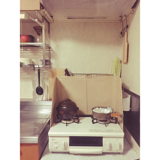 ダイソー/野菜ストッカー/コンロ周り/シンプルライフ/子供と暮らす。...などのインテリア実例 - 2020-01-21 20:34:35