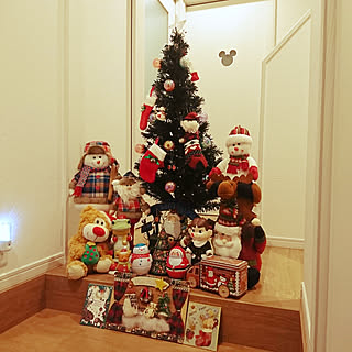 玄関/入り口/クリスマス/2018.12.12〜始めました。/ディスプレイの可愛い子たち/来年もどうぞよろしく/Merry Christmas.·˖*✩...などのインテリア実例 - 2018-12-25 23:08:34