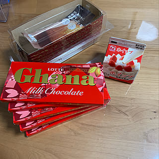 インテリアじゃなくてごめんなさい/生クリーム/ガーナチョコレート/ガトーショコラ/明日はバレンタインデー...などのインテリア実例 - 2020-02-13 12:48:43