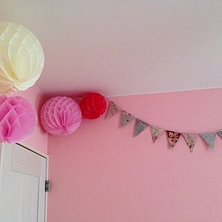 壁/天井/ブログしてます/手作りガーランド/ハニカムボール/ピンクの壁のお部屋...などのインテリア実例 - 2013-12-23 11:26:27