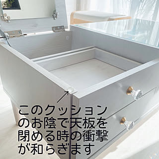 ドレッサー テーブルドレッサーのおしゃれなアレンジ・飾り方の ドレッサー テーブルドレッサーのおしゃれなアレンジ・飾り方の
