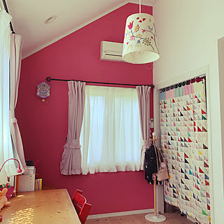 アクセントクロス ごちゃごちゃのおしゃれなインテリア 部屋 家具の実例 Roomclip ルームクリップ