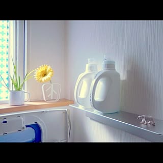 女性の、4LDK、家族住まいの「バス/トイレ」についてのインテリア実例