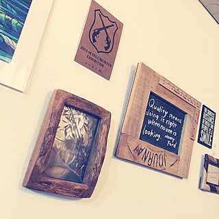 女性の、1LDK、一人暮らしの「壁/天井」についてのインテリア実例