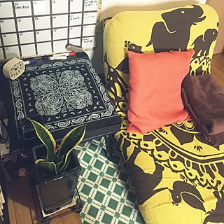 部屋全体/寛ぎの場所/サンセベリア/マスキングテープ/ホワイトボード的カレンダー...などのインテリア実例 - 2016-05-21 14:57:59