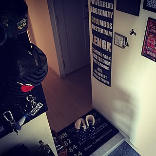 玄関/入り口/寒いのは苦手です(꒦ິ⌑꒦ີ)/風邪、インフル、その他諸々気をつけてね!/いつもいいねやコメありがとうございます♡/おふざけ次男坊...などのインテリア実例 - 2015-02-10 15:57:08
