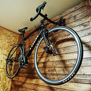 Osb合板 自転車壁掛けのインテリア実例 Roomclip ルームクリップ