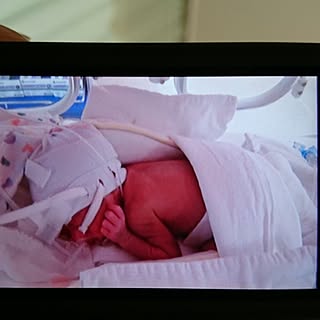 ベッド周り/いつもいいねありがとうございます♡/子どもと暮らす/帝王切開/娘5歳と0歳...などのインテリア実例 - 2017-06-14 04:35:56
