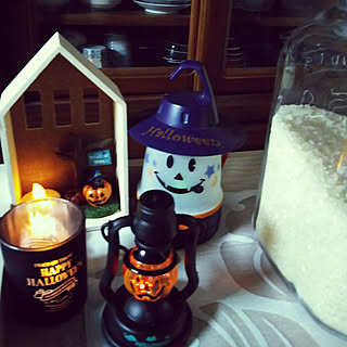 キッチン/ハロウィン/カフェ風インテリアを目指して/のんびり製作中☆/ハワイアン雑貨...などのインテリア実例 - 2017-09-15 22:36:35