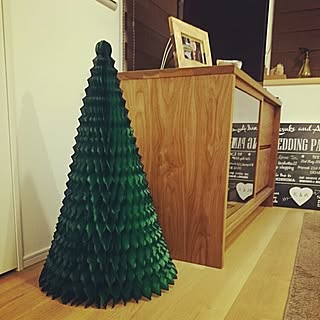 コンランショップ クリスマスツリーのおしゃれなアレンジ 飾り方のインテリア実例 Roomclip ルームクリップ