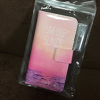 Iphoneケース Iphone6ケースのおしゃれなアレンジ 飾り方のインテリア実例 Roomclip ルームクリップ