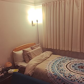 読書はベットの上でのインテリア実例 Roomclip ルームクリップ 読書はベットの上でのインテリア実例 Roomclip ルームクリップ
