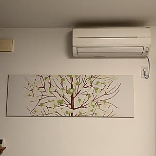 女性の、4LDK、家族住まいの「壁/天井」についてのインテリア実例