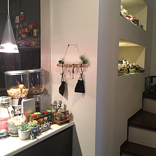 壁/天井/階段横スペース/アクセサリーディスプレイ/ナチュラルキッチンの雑貨/まったり時間...などのインテリア実例 - 2018-04-12 22:32:22