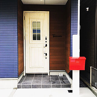 白い玄関ドアのインテリア実例 Roomclip ルームクリップ