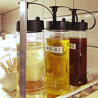 キッチン/キャンドゥ オイルボトル/CAN DO/コッソリ散財する会/賃貸アパート/いつかきっとお家建てるぞ!...などのインテリア実例 - 2015-12-16 20:33:10
