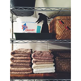 女性の、2LDK、家族住まいの「バス/トイレ」についてのインテリア実例