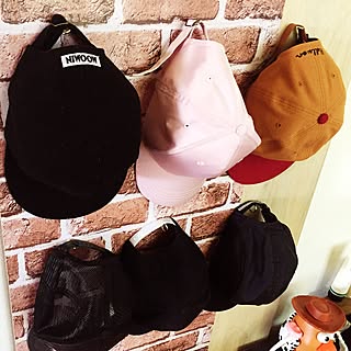 壁/天井/帽子掛け/貼っただけ/インテリアシート レンガ/日替わり投稿企画!水曜日...などのインテリア実例 - 2017-06-14 15:14:22