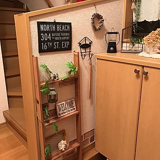 玄関/入り口/ランプ風/アナベルドライ/ドライラベンダーリース/ラダーDIY...などのインテリア実例 - 2017-04-09 21:48:59