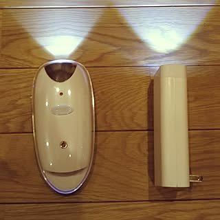 ベッド周り/地震対策/停電対策/TWINBIRD/スマホのカメラが壊れてましたが...などのインテリア実例 - 2017-05-18 21:16:05