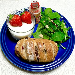 キッチン/朝食はパン/ワンプレート/ルクルーゼ大好き！！/素敵朝食...などのインテリア実例 - 2016-04-07 08:09:24