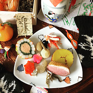 ダラダラしあわせ/ダラダラお正月/北川本家 振袖/千鳥柄お皿/九谷青窯望月綾さん...などのインテリア実例 - 2020-01-02 22:00:51