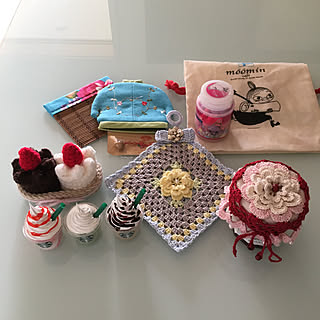 机/出会いに感謝です♡/Ronmaruさん♡/フェイクスイーツ/スタバ フラペチーノ風/ケーキセット...などのインテリア実例 - 2018-03-01 23:44:37
