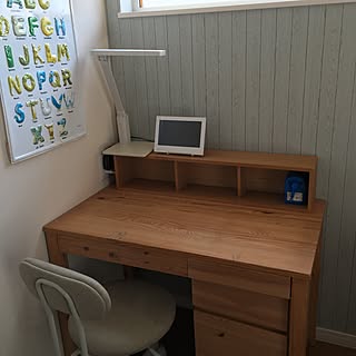 机/アルファベット/カメラマーク消し/長男部屋/木目調壁紙...などのインテリア実例 - 2016-05-03 08:02:50